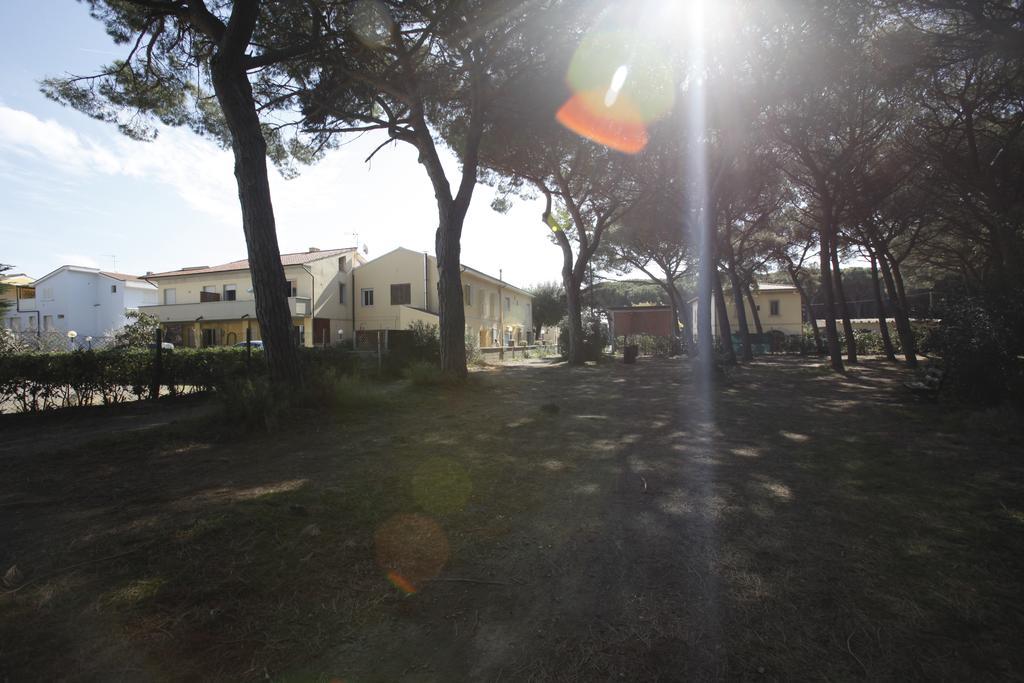 Il Giaguaro Apartment Vada Exterior photo