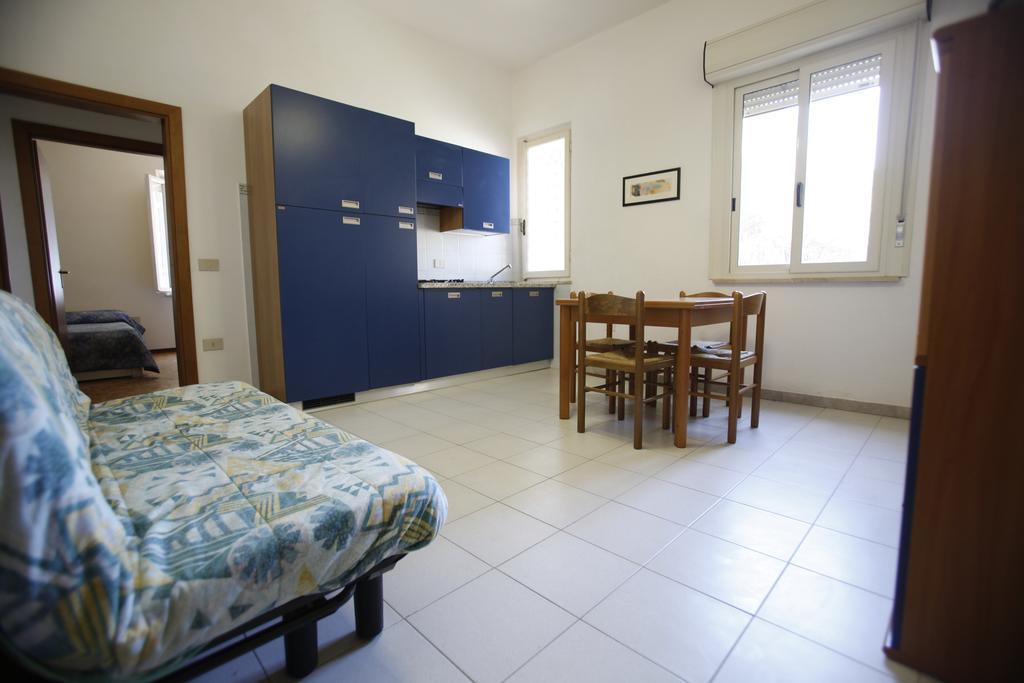 Il Giaguaro Apartment Vada Exterior photo